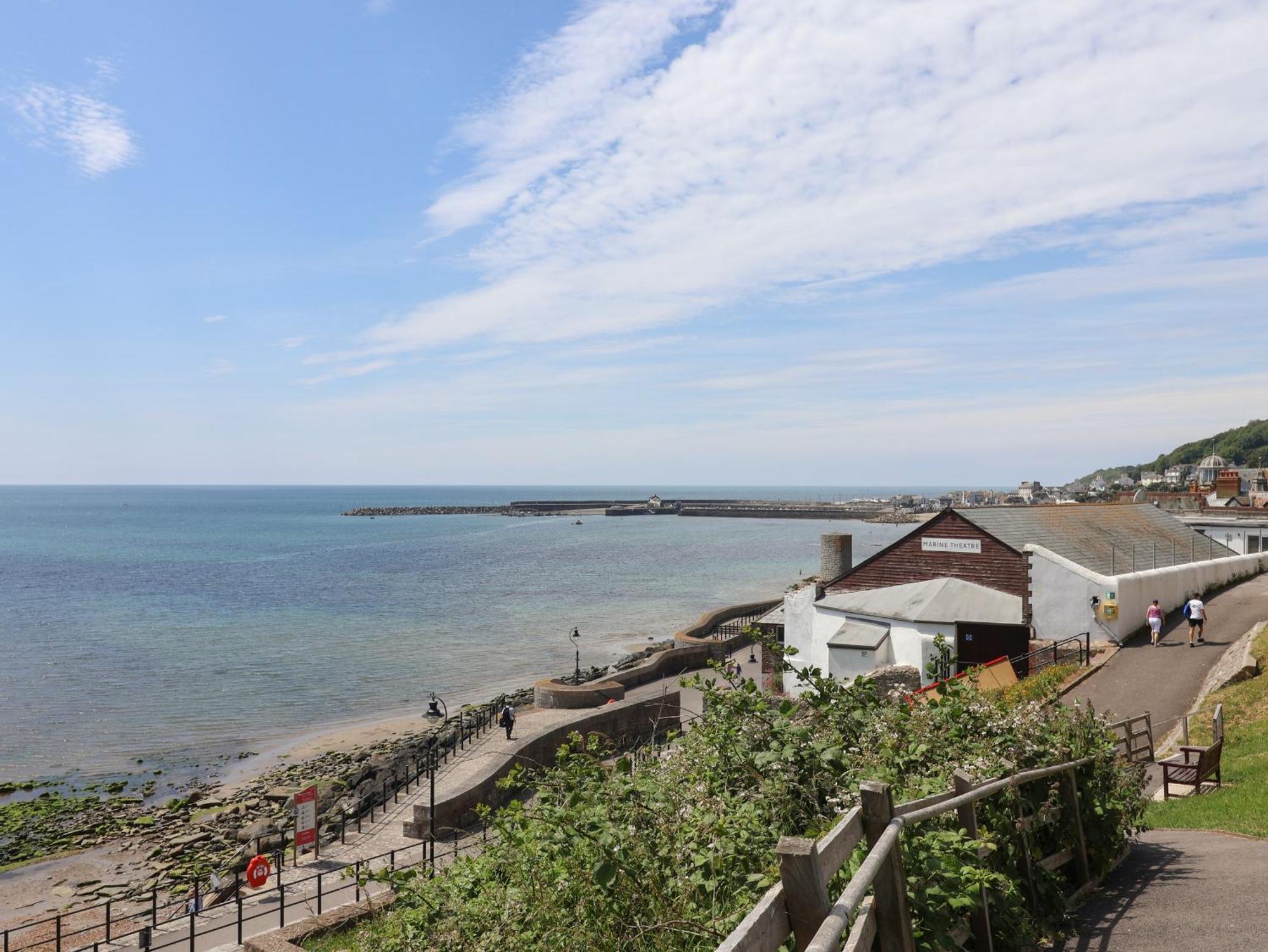 16 Church Street Lyme Regis Exterior photo